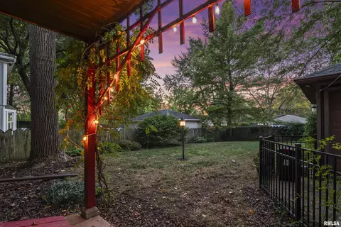 841 S Park Ave, Springfield, IL 62704 photo 2