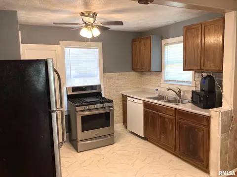 1231 Rutledge St, Springfield, IL 62702 photo 16