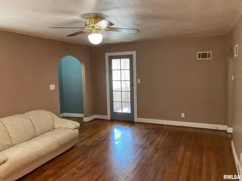 1231 Rutledge St, Springfield, IL 62702 photo 11