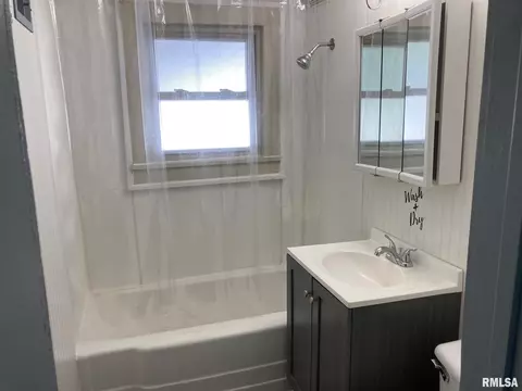 1231 Rutledge St, Springfield, IL 62702 photo 14