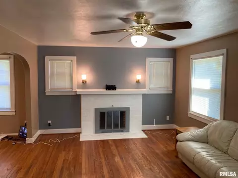 1231 Rutledge St, Springfield, IL 62702 photo 8