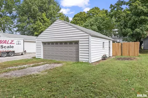 511 S Main St, Athens, IL 62613 photo 28