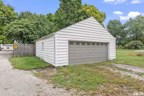 511 S Main St, Athens, IL 62613 photo 29