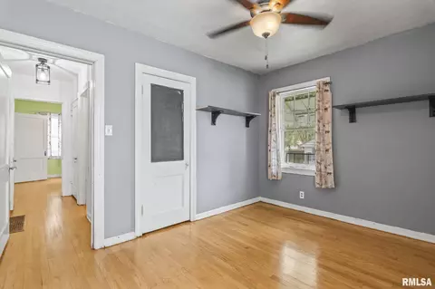 511 S Main St, Athens, IL 62613 photo 14