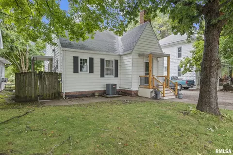 511 S Main St, Athens, IL 62613 photo 31