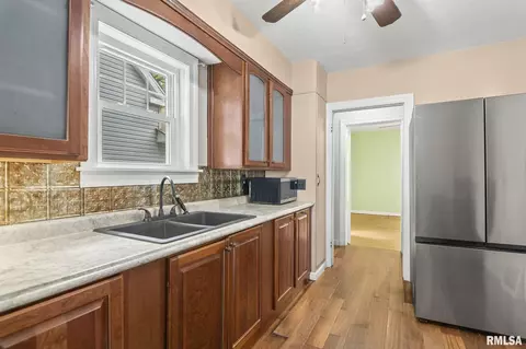 511 S Main St, Athens, IL 62613 photo 8