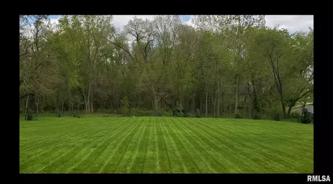 4205-4209 Southwoods Rd, Springfield, IL 62707