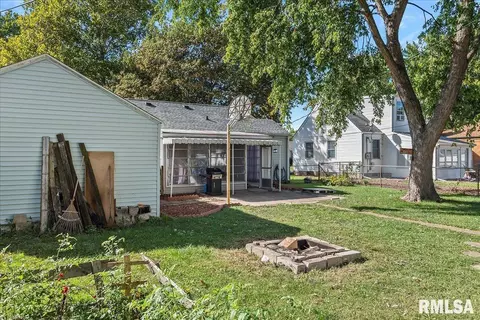 2060 Marland St, Springfield, IL 62702 photo 23