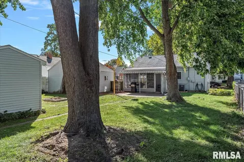 2060 Marland St, Springfield, IL 62702 photo 22