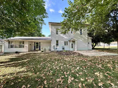 653 Hardin Ave, Jacksonville, IL 62650