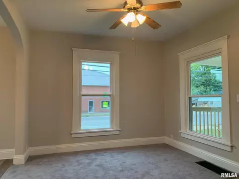 210 SE 7th Ave, Aledo, IL 61231 photo 9