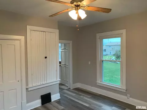 210 SE 7th Ave, Aledo, IL 61231 photo 11