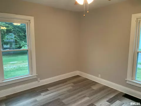 210 SE 7th Ave, Aledo, IL 61231 photo 12