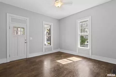 1501 S College St, Springfield, IL 62704 photo 7