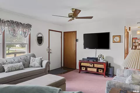 180 Archer Ave, Springfield, IL 62704 photo 6