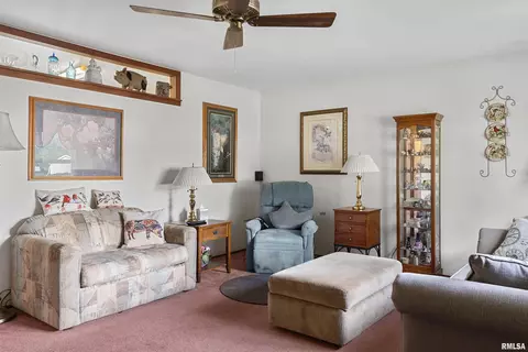 180 Archer Ave, Springfield, IL 62704 photo 4