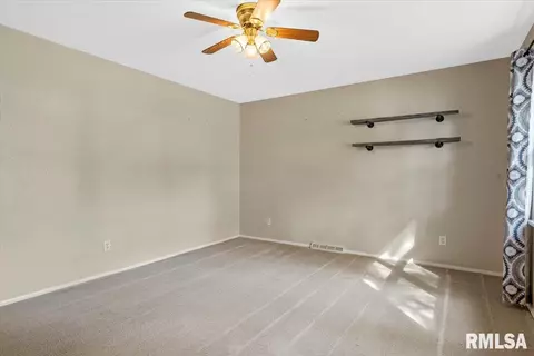 2317 Sutherland Rd, Springfield, IL 62702 photo 6