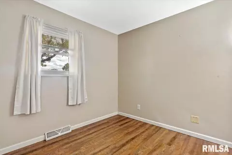 2317 Sutherland Rd, Springfield, IL 62702 photo 19