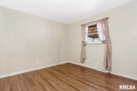 2317 Sutherland Rd, Springfield, IL 62702 photo 15
