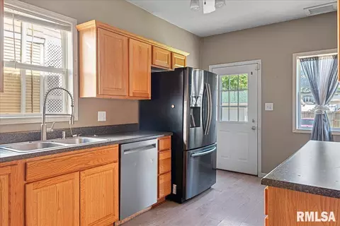 Kitchen - 1926 S 4th St, Springfield, IL 62703 photo 1 of 2