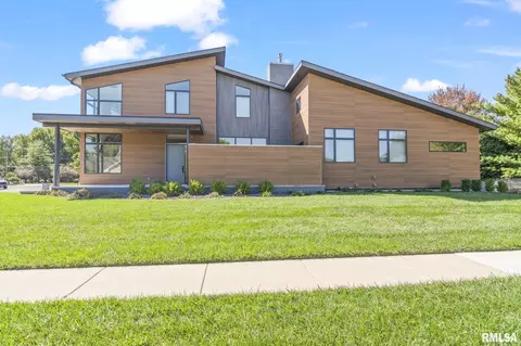 1701 Catherine Ct, Springfield, IL 62704