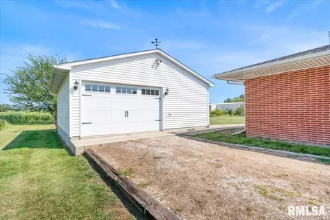 1620 N Springfield St, Virden, IL 62690 photo 33