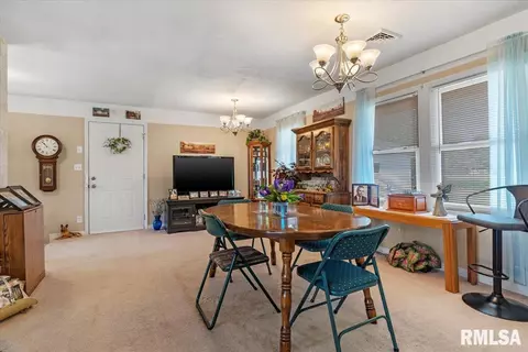 1620 N Springfield St, Virden, IL 62690 photo 16