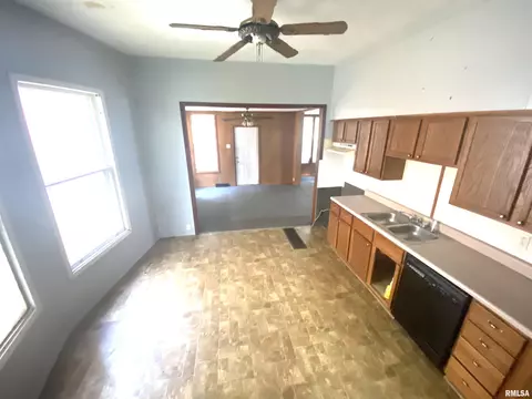Other - 622 E Black Ave, Springfield, IL 62702 photo 1 of 5
