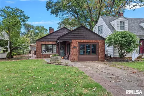 2028 S Walnut St, Springfield, IL 62704