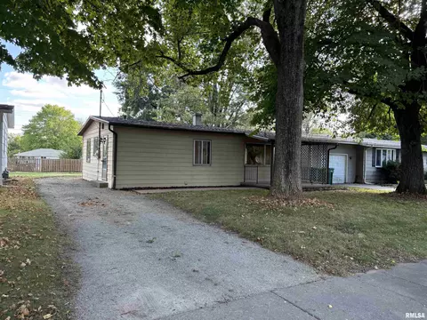 119 Barsi Blvd, Macomb, IL 61455