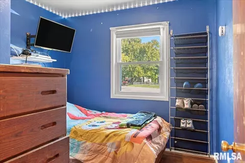 Bedroom - 19 Salem Ct, Springfield, IL 62702 photo 5 of 6
