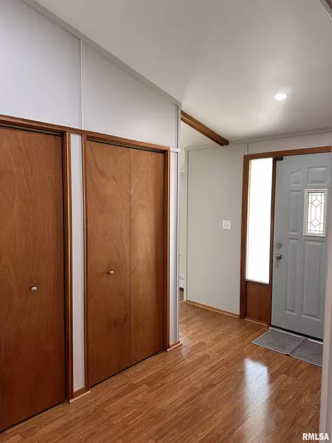 1747 N Milton Ave, Grandview, IL 62702 photo 9