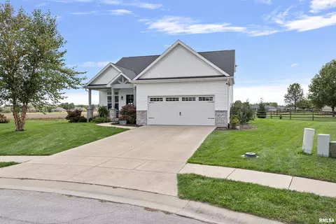 3704 Sugar Loaf Dr, Springfield, IL 62711 photo 2
