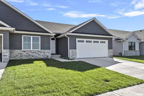 3310 Carnegie Dr, Springfield, IL 62711