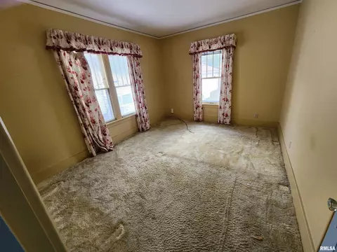 2012 S State St, Springfield, IL 62704 photo 7