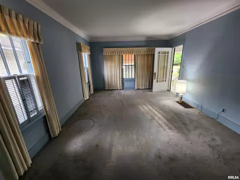 2012 S State St, Springfield, IL 62704 photo 2