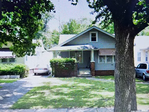 2012 S State St, Springfield, IL 62704