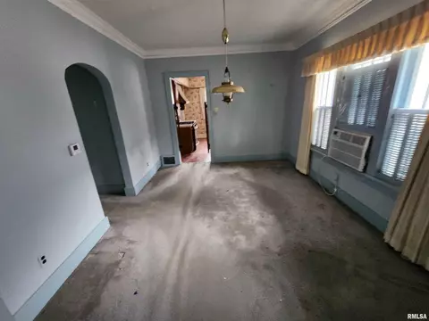 2012 S State St, Springfield, IL 62704 photo 3