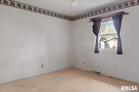 1920 Fairfield Dr, Springfield, IL 62702 photo 11