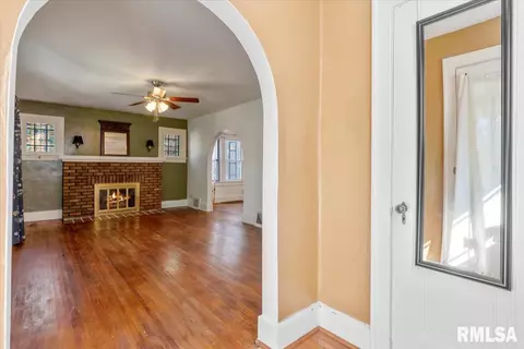 1908 S State St, Springfield, IL 62704 photo 3