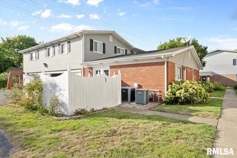Exterior - 431 S Durkin Dr, Springfield, IL 62704 photo 4 of 4