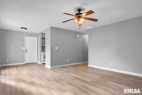 Living - 431 S Durkin Dr, Springfield, IL 62704 photo 2 of 5