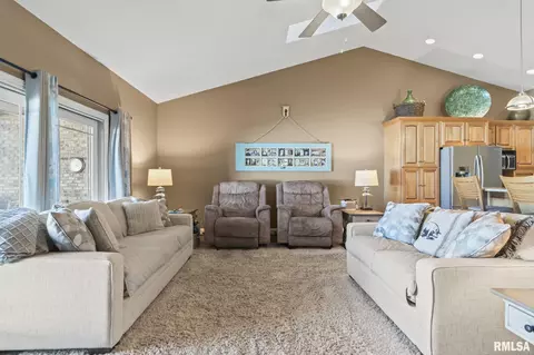 4304 Castle Pines Dr, Springfield, IL 62711 photo 7