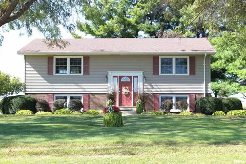 2962 180th St, Galesburg, IL 61401