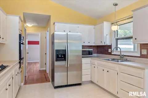 37 Coachlight Ct, Springfield, IL 62703 photo 11