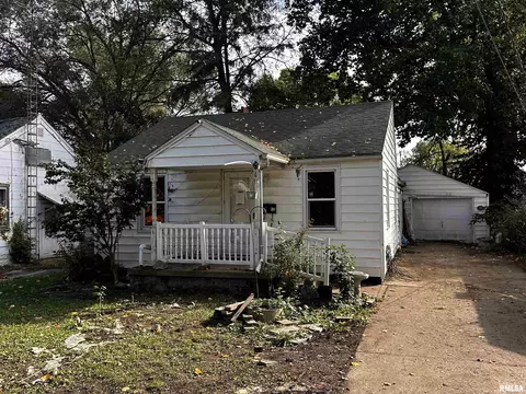 1322 N Osburn Ave, Springfield, IL 62702