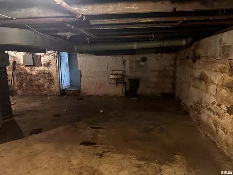 Other - 1322 N Osburn Ave, Springfield, IL 62702 photo 4 of 7