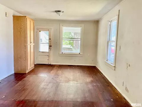 2624 S 8th St, Springfield, IL 62703 photo 5