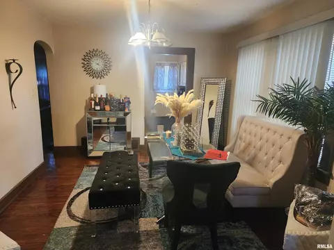 400 Broad Pl, Springfield, IL 62703 photo 5