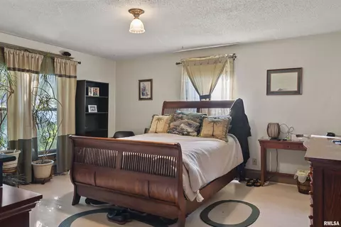 627 S Macarthur Blvd, Springfield, IL 62704 photo 18